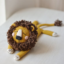 Load image into Gallery viewer, Muffin the Lion Crochet Pattern - Firefly Crochet