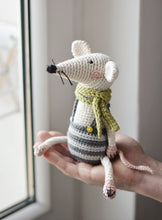 Load image into Gallery viewer, Pepe and Penny the Mice Crochet Pattern - Firefly Crochet