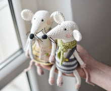 Load image into Gallery viewer, Pepe and Penny the Mice Crochet Pattern - Firefly Crochet