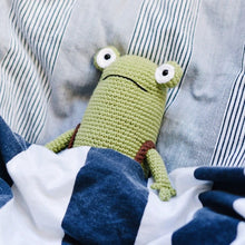 Load image into Gallery viewer, Crochet pattern Crocodile & Frog Amigurumi Toy - Firefly Crochet