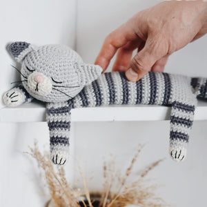 Мастер-класс - Спящий кот Матрос, описание вязаной крючком игрушки - Firefly Crochet