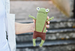 Patrón de ganchillo, Fred la Rana, ESPANOL - Firefly Crochet