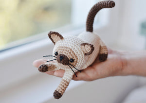 Patrón de ganchillo Gato Siamés, ESPANOL - Firefly Crochet