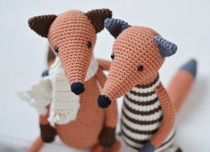Мастер-класс - Два лиса, описание вязаных крючком игрушек - Firefly Crochet