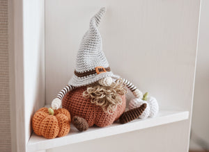 Patrón de ganchillo, Gnomo de otoño con Сalabazas, ESPANOL - Firefly Crochet