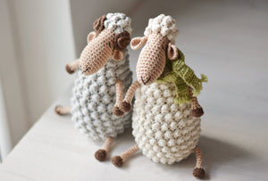 Patrón de ganchillo, Bárbara la oveja dormidathe, Patrón en ESPANOL - Firefly Crochet
