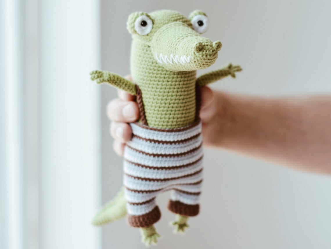 Мастер-класс - Лягушонок - Крокодил, описание вязаной крючком игрушки - Firefly Crochet