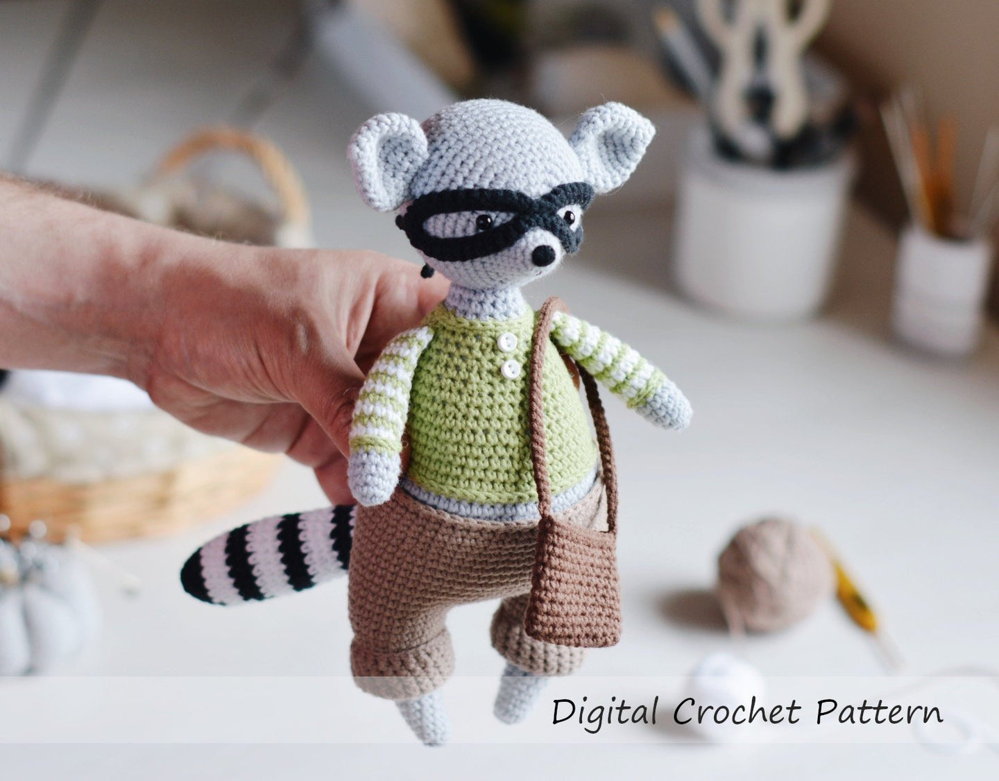 Crochet pattern for a Mouse & Raccoon amigurumi - Firefly Crochet